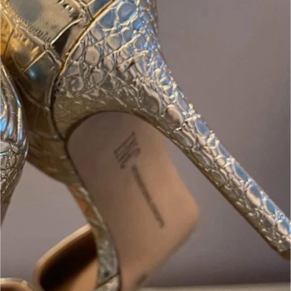 INC International Concepts Kenjay d’Orsay Stiletto Gold Croc-Embossed Women’s 8M - Picture 7 of 13